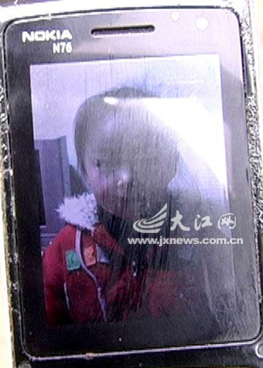 江西8岁女孩在自家小区被奸杀