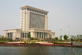 山东省十七地市经济总量排名_山东省16地市地图