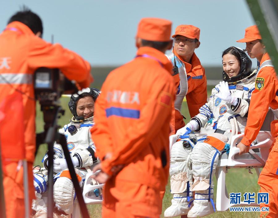 返回舱着陆全过程需要多长时间 rdn_51cab6d03df57.jpg