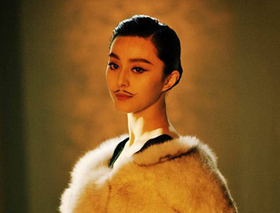 娱乐圈里的女汉子:范爷爱贴胡子周迅被叫哥