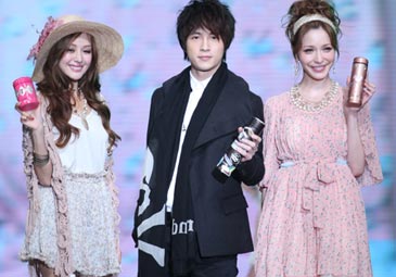 2012中国<em>女孩</em>平面模特大赛_时尚频道_凤凰网