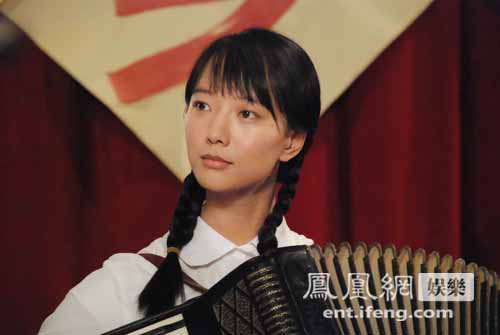 《山楂树之恋》一镜20条 王珞丹不堪"折磨"喝中药