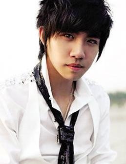 香飘飘奶茶冠名《流星雨3》 <em>俞灏明</em>确定复出参