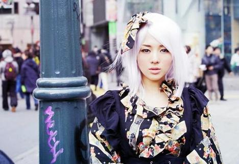 揭苍井空中国从良路:900万代言价无人接