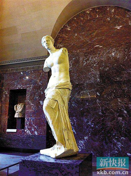 站在凯旋门前思历史 走进卢浮宫赏绘画