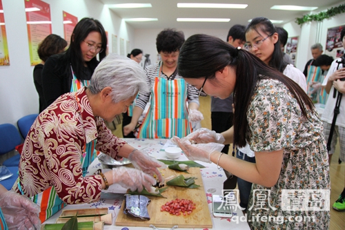 青岛仙游路社区营养美食学堂开讲 引导居民健