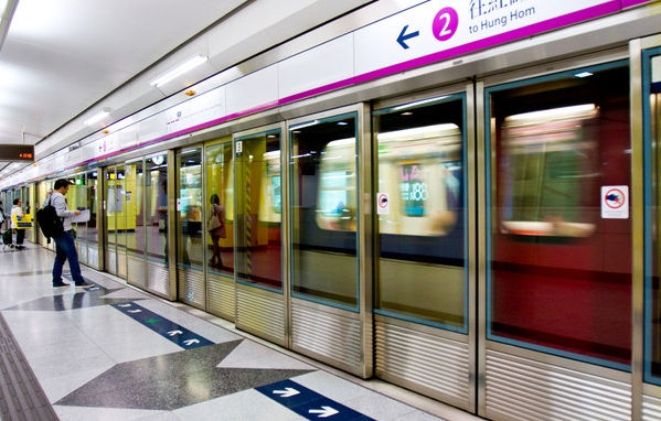 地铁三号线即将开通 乘车安全是第一