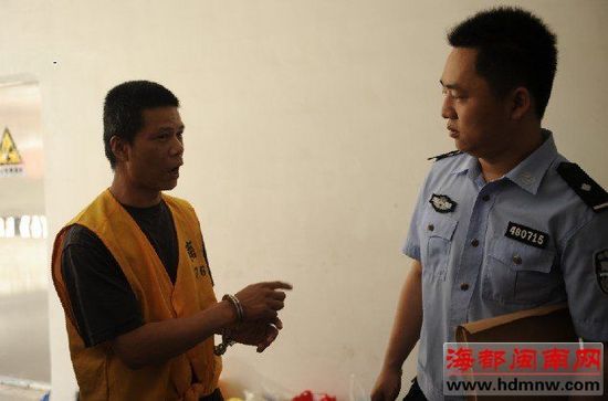 自称民警的男子昨日被提审