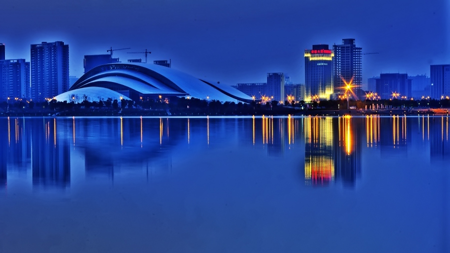 2015年城市竞争力蓝皮书发布 合肥芜湖跻身百