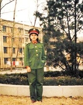 韩红年轻照片