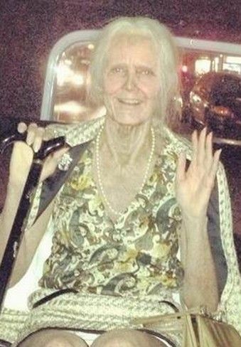 德国名模克鲁姆一夜变老 满脸静脉皱皮(图)