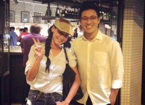 张柏芝再曝新加坡近照 梳麻花辫显文艺范儿(图)