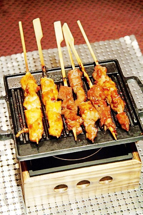 巴当热带雨林餐厅 北京城首家专业印尼菜_青岛频道_凤凰网