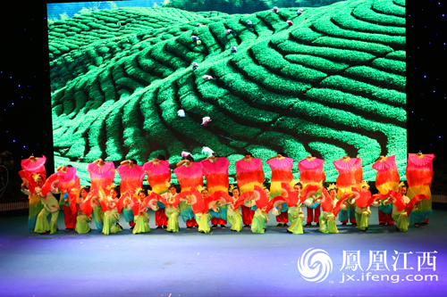 赣南采茶戏台上角逐 寻找传承与发扬路径_江西频道_凤凰网