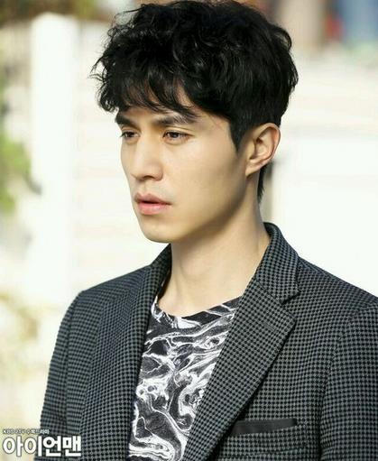 <em>钢铁人</em>16集中字预告:高<em>秘书</em>神秘失踪尹女士遭