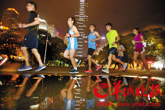 第四届广州马拉松赛周日开跑 今年报名人数暴