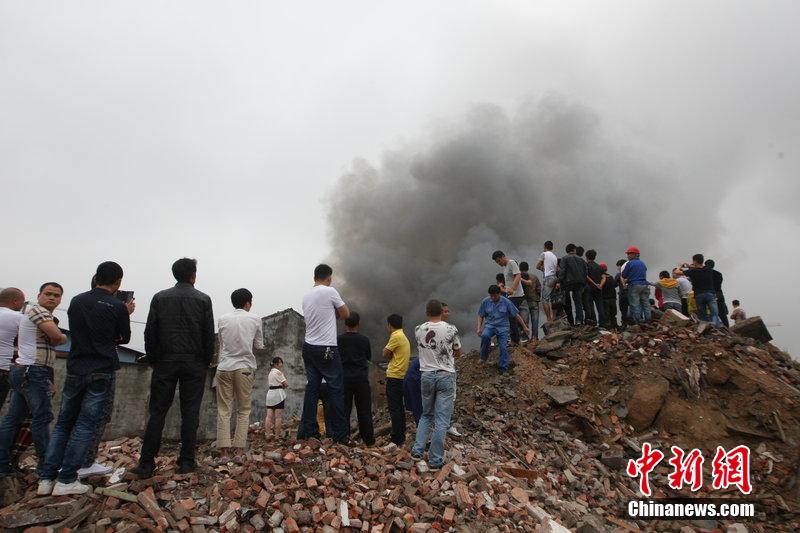昆阳人口数量_中国人口数量变化图(3)
