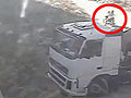 交通小摩擦 女孩飙脏话被一枪爆头