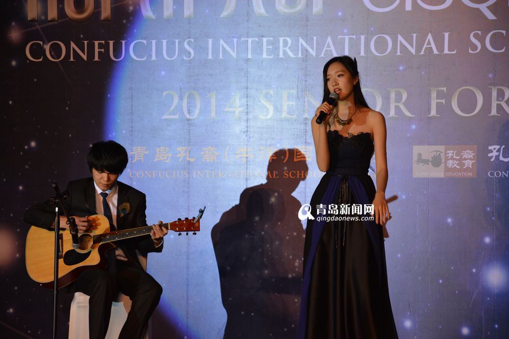 青岛国际学校豪华毕业舞会 帅哥美女搭配红酒