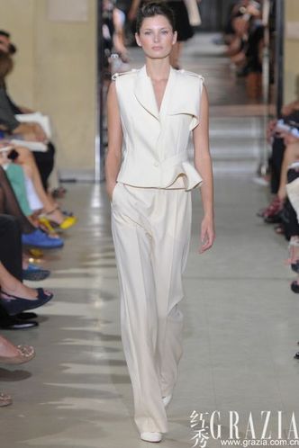 再定义女人味：Bouchra Jarrar 2012秋冬高级定制