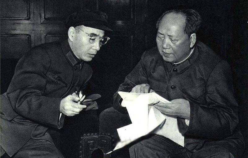 1966年毛泽东与“亲密战友”林彪合影（组图）