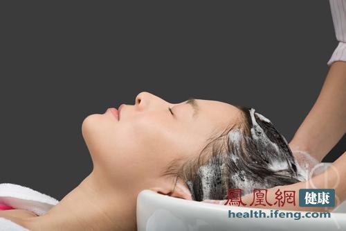 脱发<em>是什么</em>原因 16个<em>中医</em>秘方帮你留住<em>头发</em>_健