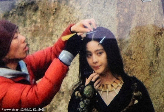 <em>电影</em>《<em>白发魔女</em>》开机 范冰冰魔女造型曝光(
