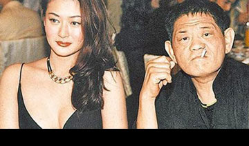 女星与干爹秘事：陈宝莲与黄任中同床50次
