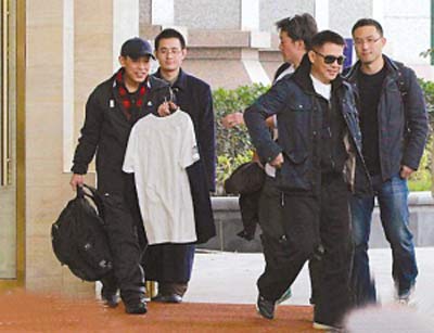 明星家人凄惨落魄 成龙拒认兄弟刘德华大姐窘迫 -手机凤凰网