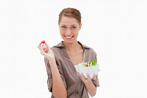 饭前吃番茄黄瓜沙拉 饭量减少一半|蔬菜| 小黄瓜