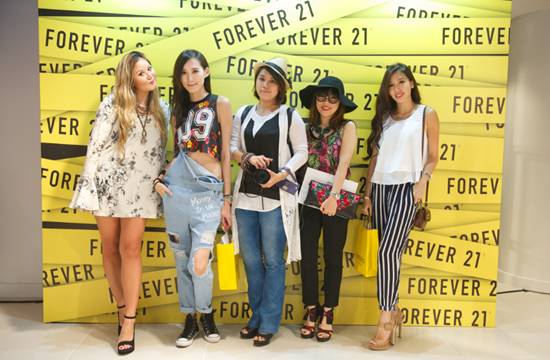 forever21澳门首家门店盛大开幕
