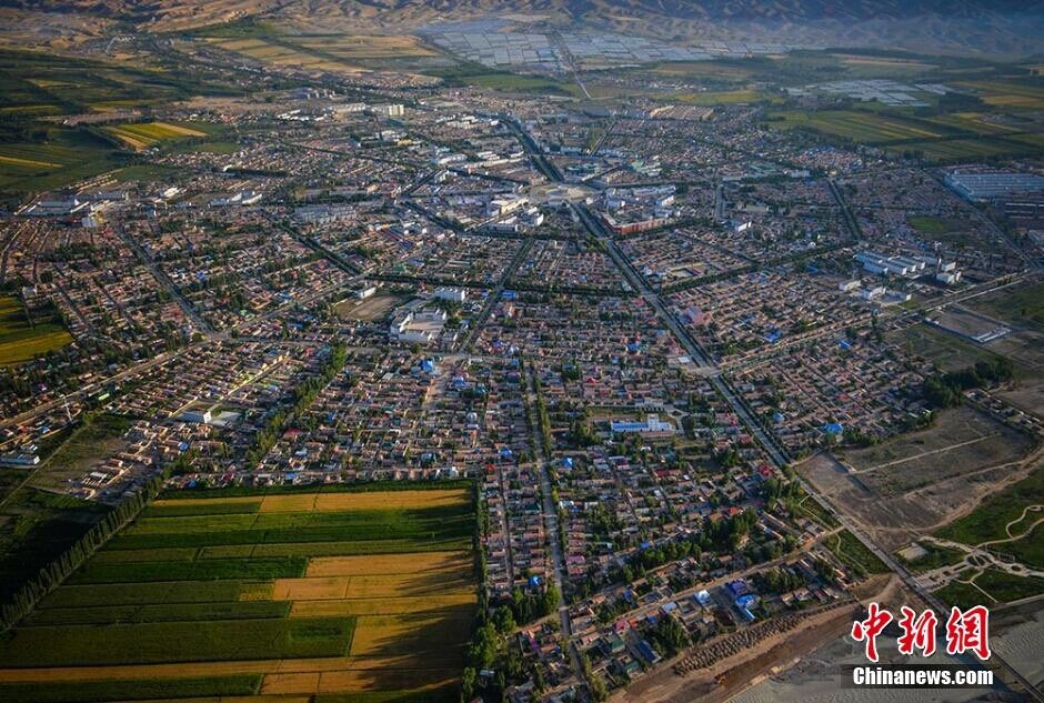 俯览新疆八卦城