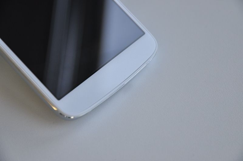 华为麦芒C199开箱:5.5吋屏幕 金属机身 - 4G视