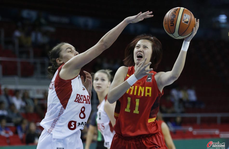 世锦赛-中国女篮逆转白俄罗斯 晋级八强