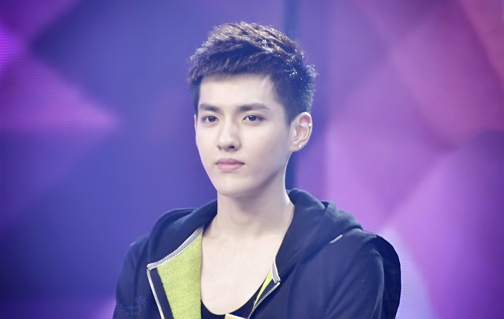 吴亦凡谈择偶标准:很干净 天使一样的女生