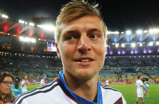 克罗斯力压克洛泽诺伊尔被评为2014年德国最佳球员|最佳球员|克罗斯_凤凰体育