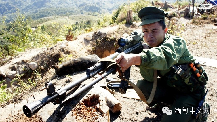 缅甸北部两军争夺矿山停工 数百中国人被困 - 