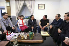 李克强重访7年前看望过的拆迁户