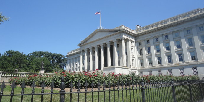 美财政部官员:人民币被低估 继续施压中国汇率市场化|人民币|美国财政部_凤凰财经