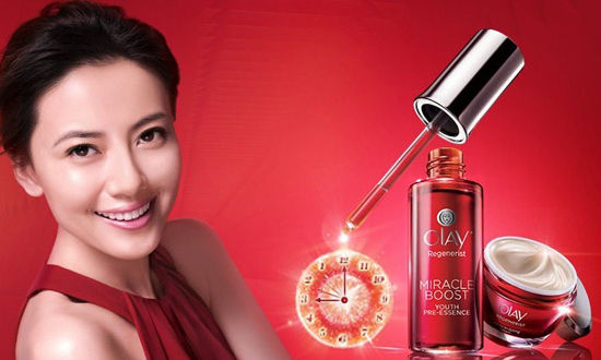 下飞机就能走红毯 高圆圆巧妙5招摆脱时差脸