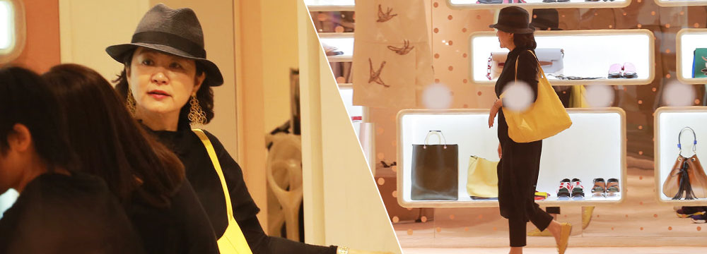   60岁林青霞潮装出街扫货 见偷拍淡定自若    