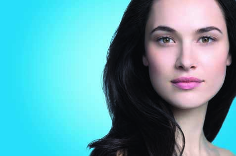 理肤泉层层解密 油痘肌三大成因_凤凰时尚