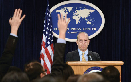 中国学者质问南海态度 美高官黑脸：不中立