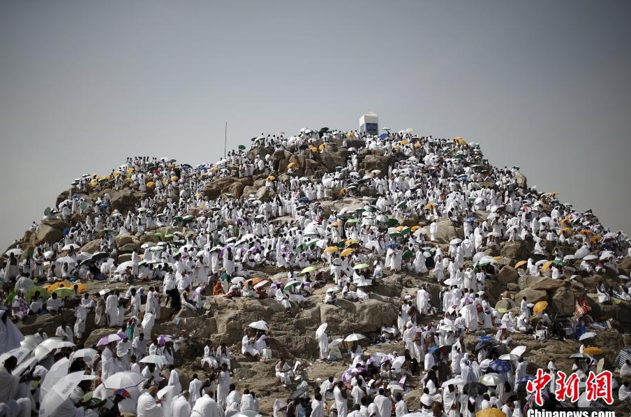 沙特<em>麦加</em>朝觐者<em>发生踩踏事故</em> 已有150人死亡_