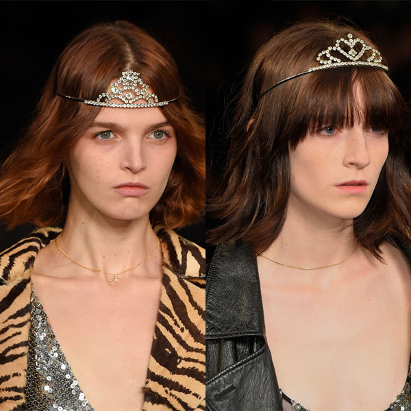 Saint Laurent 2016春夏系列秀场皇冠 属于Hedi Slimane的金属色、皮草、皮革、丹宁、豹纹……混搭的元素非常不羁,但小皇冠的搭配却是本季最特别的存在,十分有趣的冲突。 二、Hedi Slimane告诉我们, 本季是吊带裙的天下