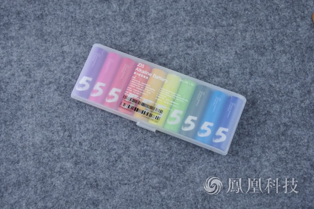 小米彩虹5号电池图赏:Maxell电芯无铅无汞_科技频道_凤凰网