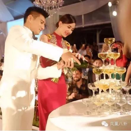 吴奇隆丈母娘火了!刘诗诗遗传了妈妈的好基因(图)