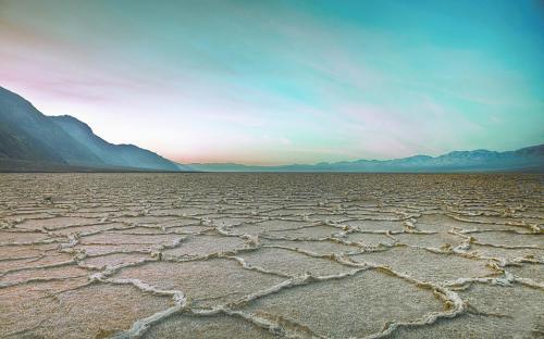 图片说明：加州死亡谷景观。