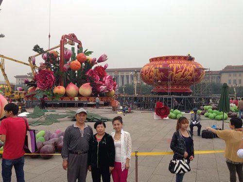 天安门广场历年最大花篮亮相直径达50米（图）（4）