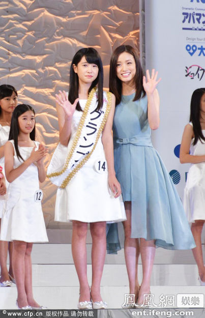 14届<em>日本国民</em>美少女出炉 12岁初中生夺冠_河